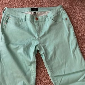 Celebrity Pink mint green skinny jeans.